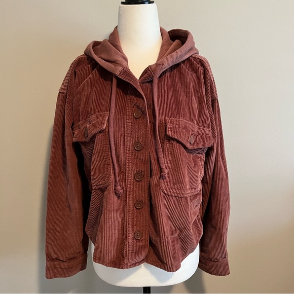 AE Cropped Corduroy Hooded Jacket Plum - size M - Picture 3 of 7